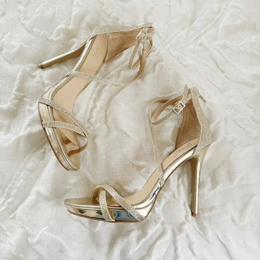 Badgley Mischka Galen Platform Glitter Heels Size 8.5 New $110